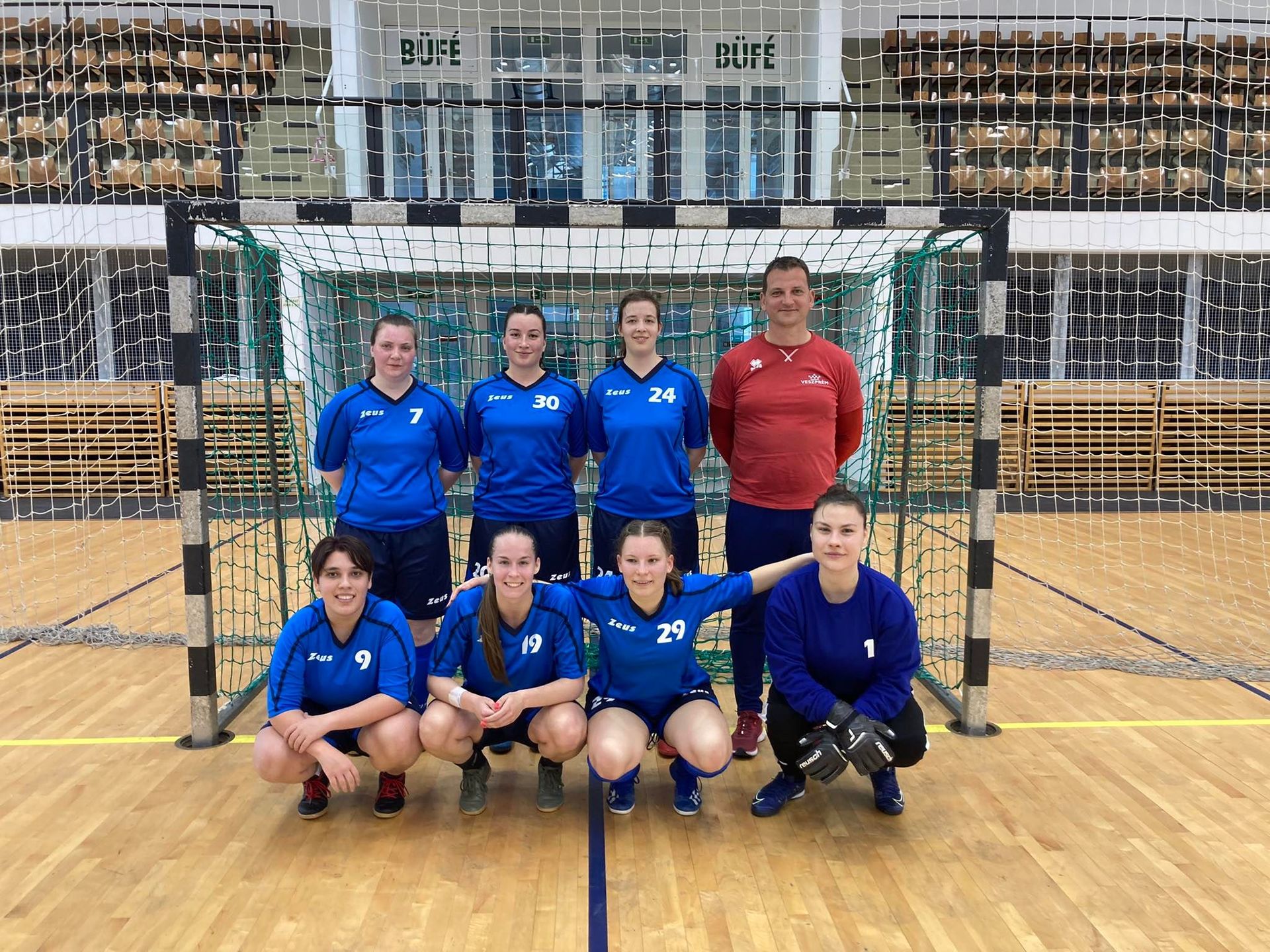 Sikerek az Universitas Kupa nyugati regionális döntőiben