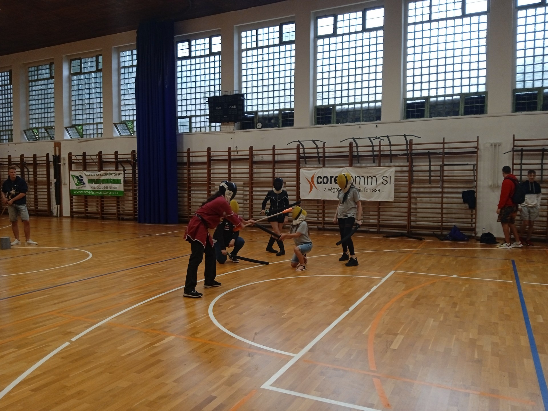 Kopogtatótáboroztunk