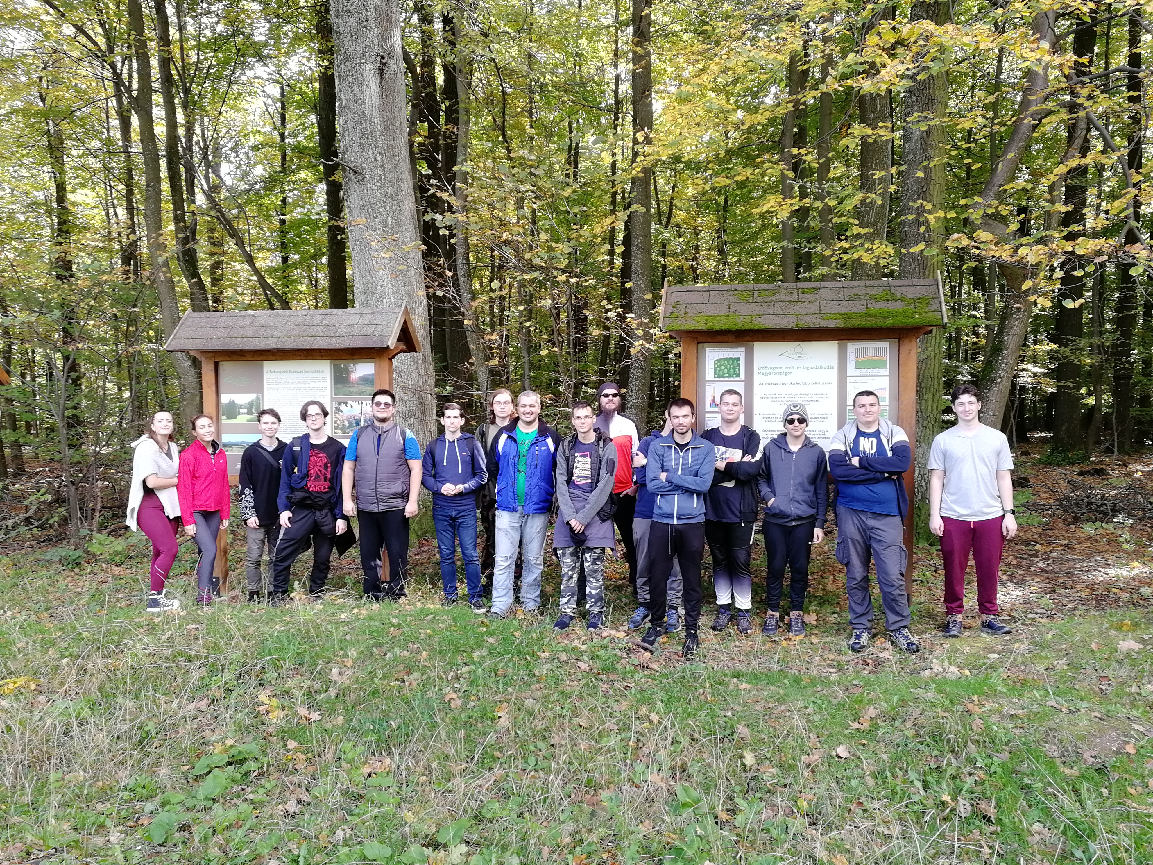 Gorge hiking tour from Csesznek to Zirc