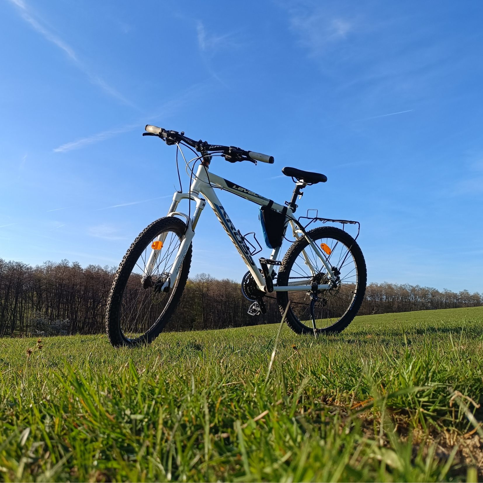 "Signature rescue" Lake Venice cycle ride / 10 May